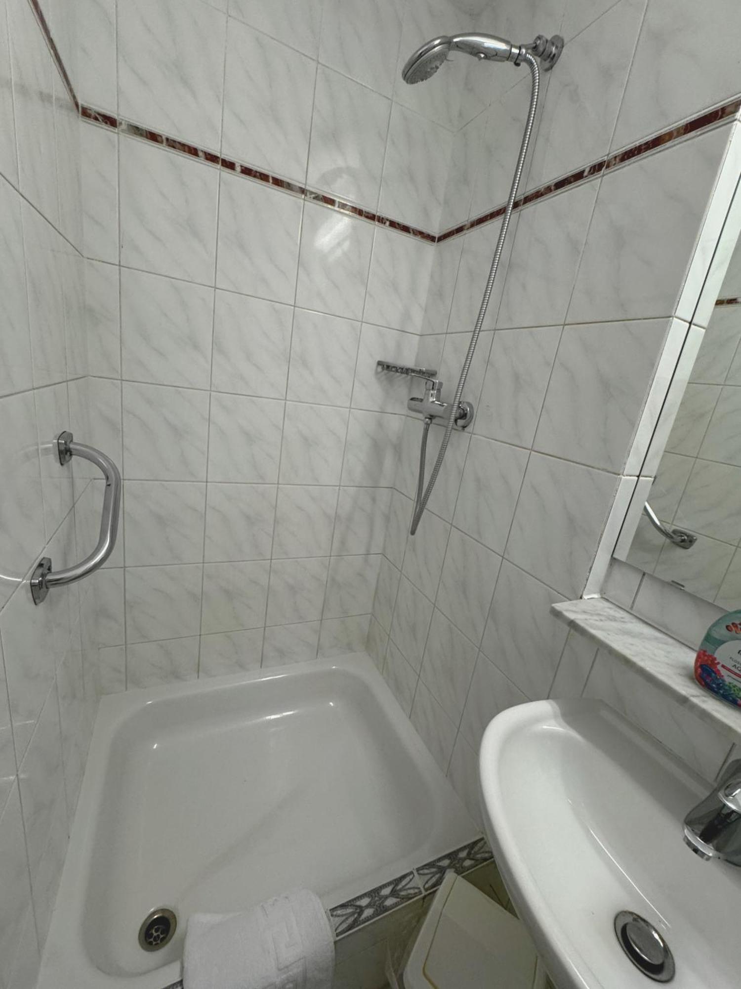 Hostel Heinzelmaennchen Кьолн Екстериор снимка